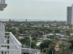 427 Golden Isles Dr 14C, Hallandale Beach FL 33009