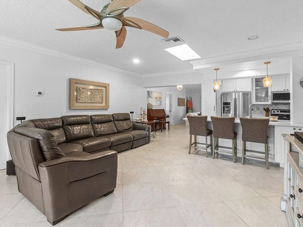 1041 SW 7th Street, Boca Raton FL 33486