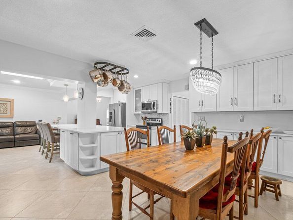 1041 SW 7th Street, Boca Raton FL 33486