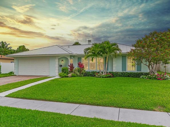 1041 SW 7th Street, Boca Raton FL 33486