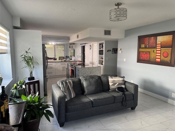 Undisclosed Address #FX-10513621, Tamarac FL 33321