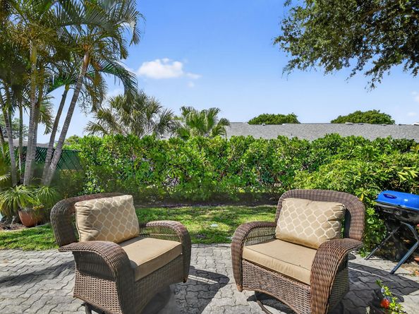 2640 Gately Drive W 1601, West Palm Beach FL 33415