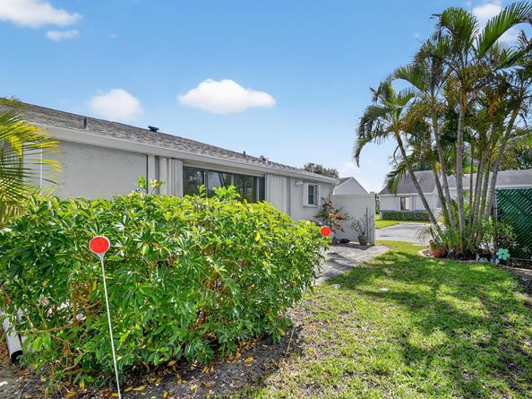 2640 Gately Drive W 1601, West Palm Beach FL 33415