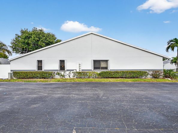 2640 Gately Drive W 1601, West Palm Beach FL 33415