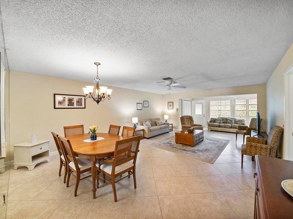 5222 Privet Place B, Delray Beach FL 33484