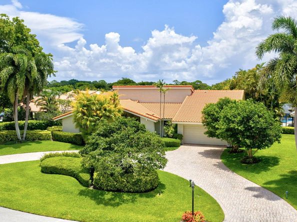 5107 Pineview Circle, Delray Beach FL 33445