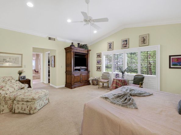 5107 Pineview Circle, Delray Beach FL 33445