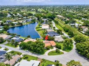 5107 Pineview Circle, Delray Beach FL 33445