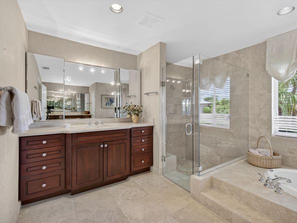 5107 Pineview Circle, Delray Beach FL 33445