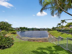 5107 Pineview Circle, Delray Beach FL 33445