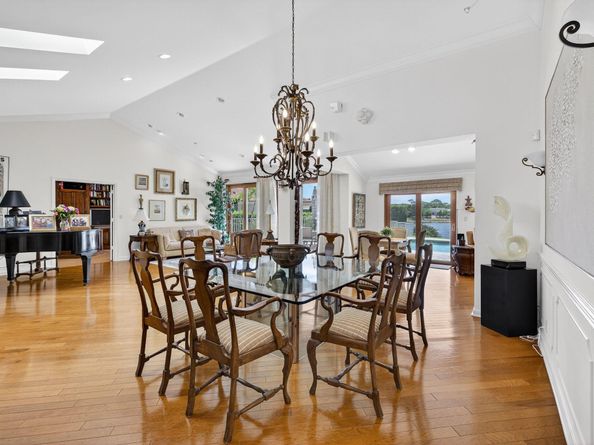 5107 Pineview Circle, Delray Beach FL 33445