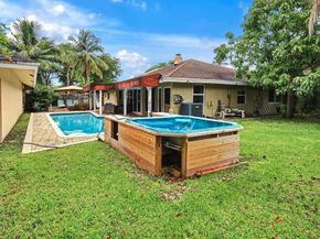 40 Torchwood Ave, Plantation FL 33324