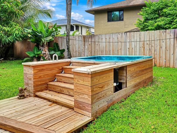 40 Torchwood Ave, Plantation FL 33324