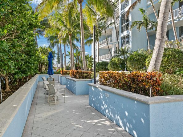 701 SE 21st Ave 103, Deerfield Beach FL 33441