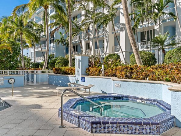 701 SE 21st Ave 103, Deerfield Beach FL 33441