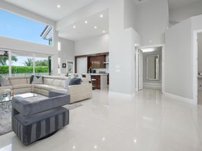 5600 Regency Circle E, Boca Raton FL 33496