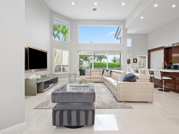 5600 Regency Circle E, Boca Raton FL 33496