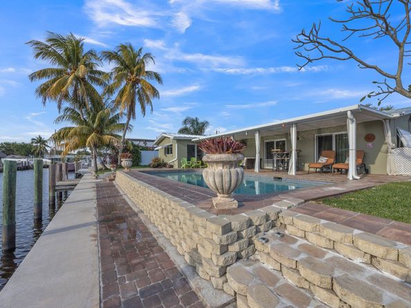 1611 SW 3rd Ave, Pompano Beach FL 33060