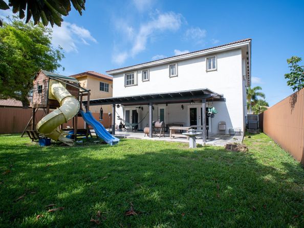 1351 NE 41st Pl, Homestead FL 33033