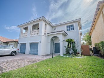 1351 NE 41st Pl