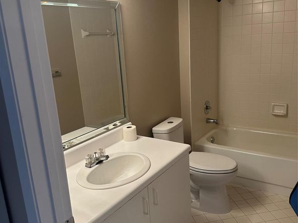 1301 SW 142nd Ave 308H, Pembroke Pines FL 33027