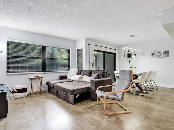 45 Seville Cir 447, Fort Lauderdale FL 33324