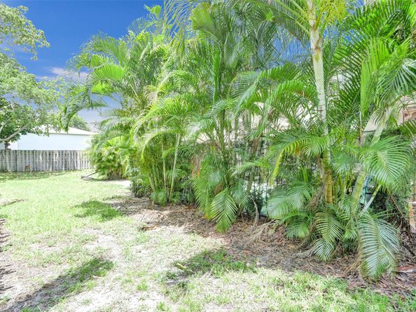 45 Seville Cir 447, Fort Lauderdale FL 33324