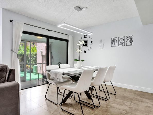 45 Seville Cir 447, Fort Lauderdale FL 33324