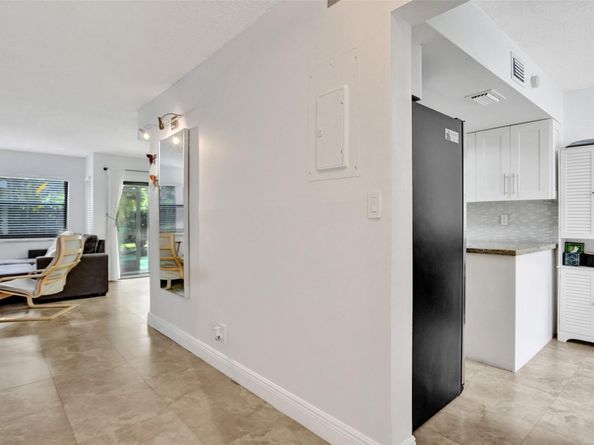 45 Seville Cir 447, Fort Lauderdale FL 33324