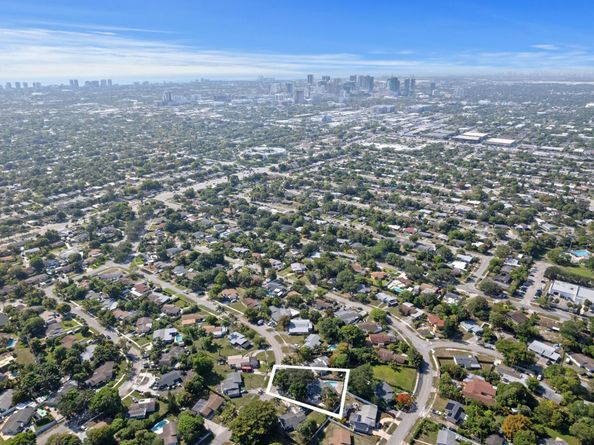 1517 NW 12th Avenue, Fort Lauderdale FL 33311