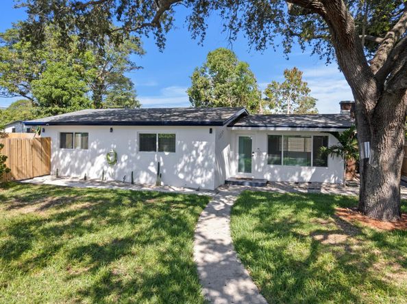 1517 NW 12th Avenue, Fort Lauderdale FL 33311