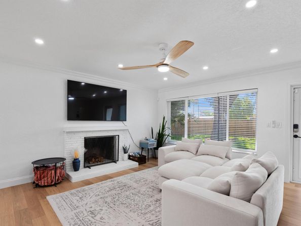 1517 NW 12th Avenue, Fort Lauderdale FL 33311