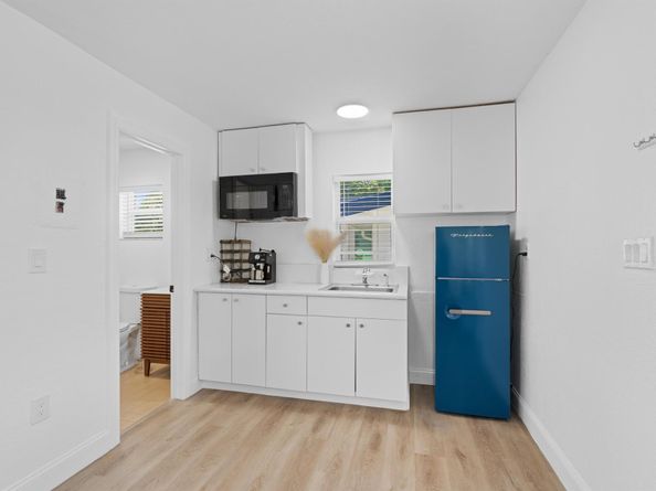 1517 NW 12th Avenue, Fort Lauderdale FL 33311