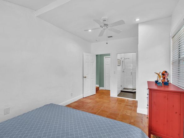 710 SE 22nd St, Fort Lauderdale FL 33316