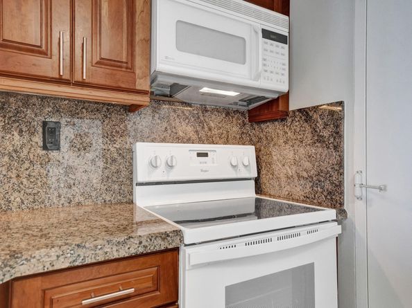 2100 S Ocean Dr 9L, Fort Lauderdale FL 33316