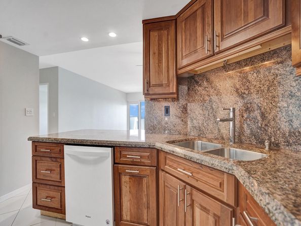2100 S Ocean Dr 9L, Fort Lauderdale FL 33316