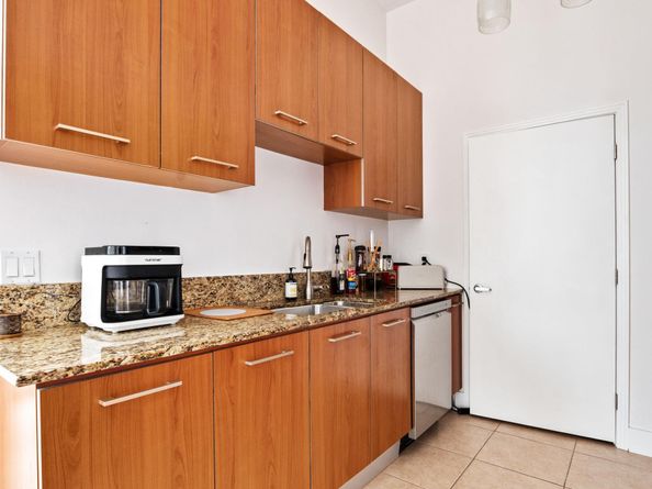 9066 SW 73rd Ct 701, Miami FL 33156