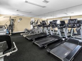809 Putter Place, Pompano Beach FL 33069