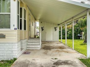 809 Putter Place, Pompano Beach FL 33069