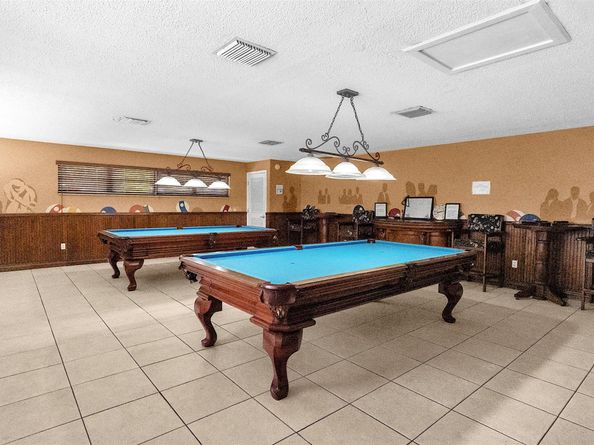 809 Putter Place, Pompano Beach FL 33069