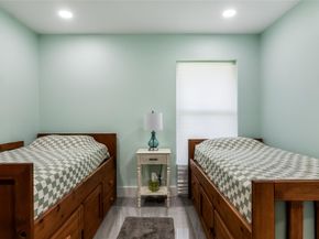 4255 NW 64th Ave, Coral Springs FL 33067