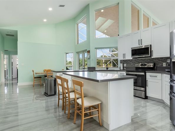 4255 NW 64th Ave, Coral Springs FL 33067