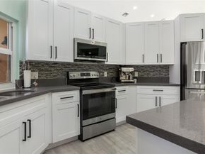 4255 NW 64th Ave, Coral Springs FL 33067