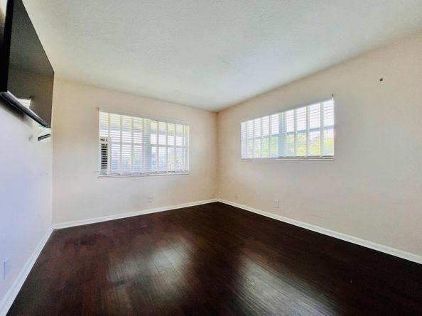 200 Northampton J, West Palm Beach FL 33417