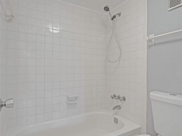 9470 Poinciana Pl 308, Davie FL 33324
