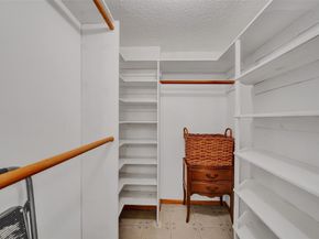 9470 Poinciana Pl 308, Davie FL 33324