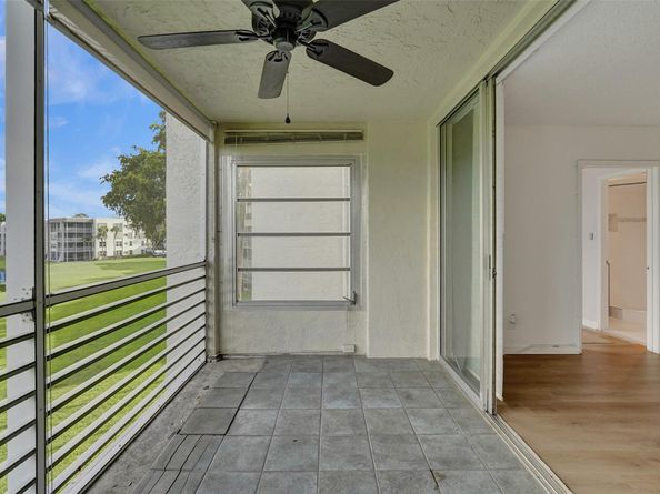 9470 Poinciana Pl 308, Davie FL 33324