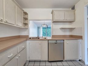 9470 Poinciana Pl 308, Davie FL 33324