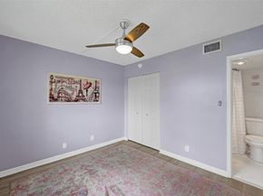 9470 Poinciana Pl 308, Davie FL 33324