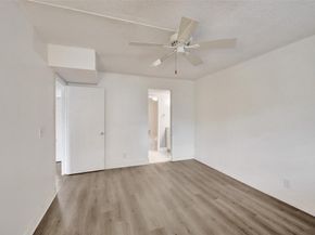 9470 Poinciana Pl 308, Davie FL 33324